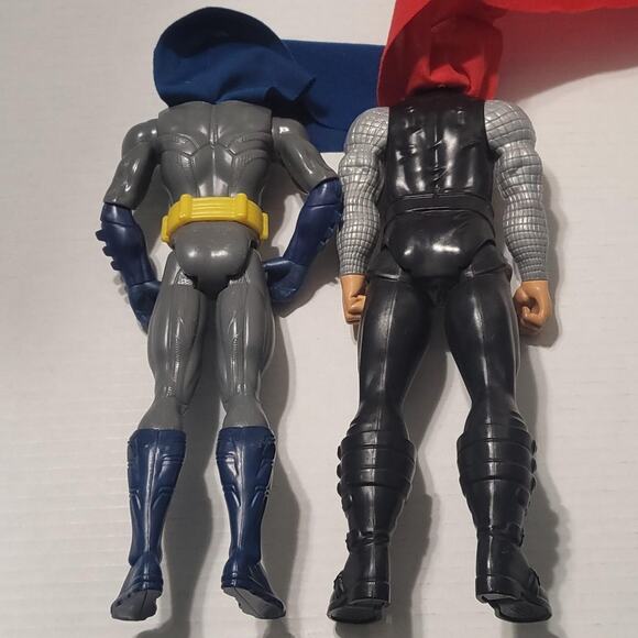 Marvel Thor vs dc batman - Picture 4 of 6